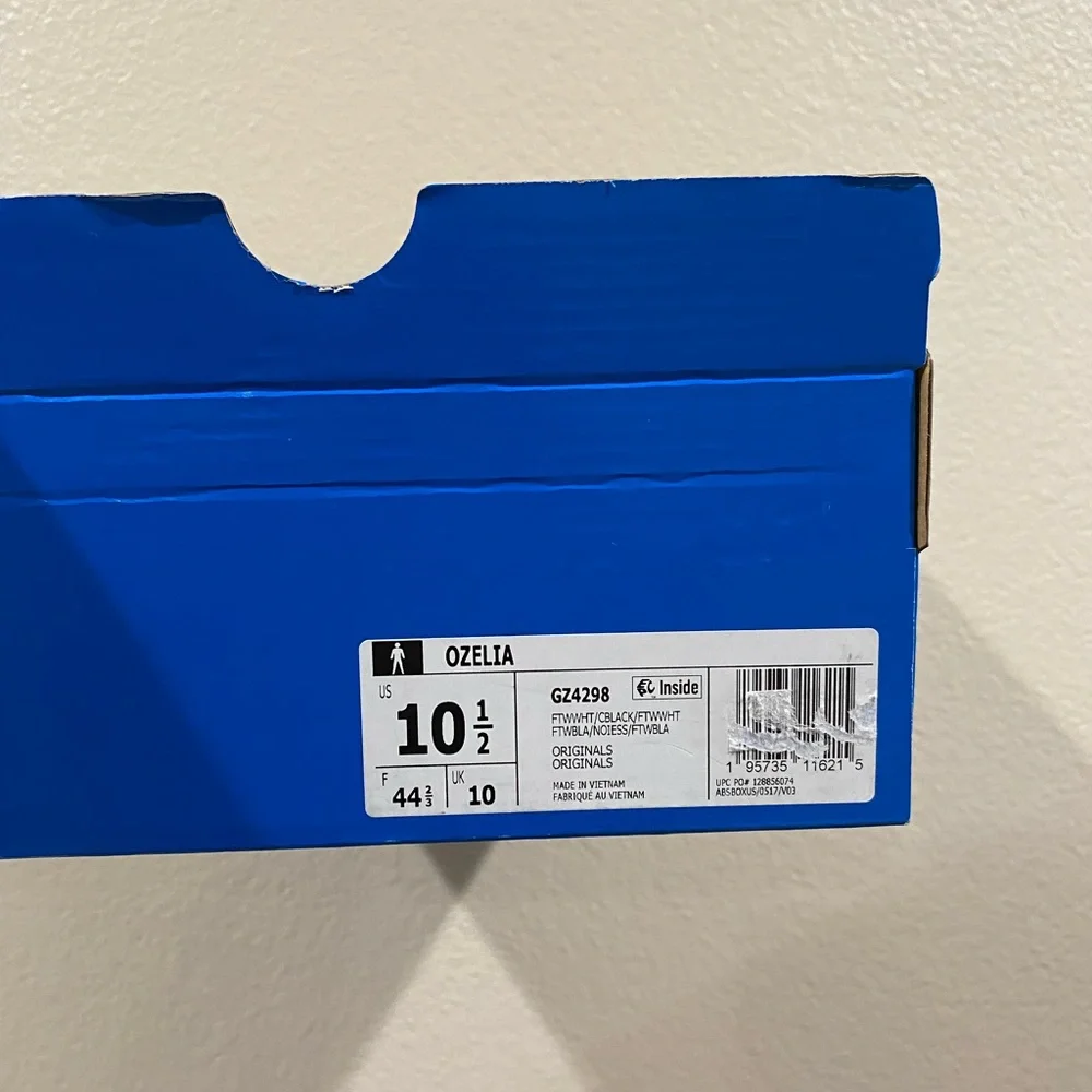 adidas ozelia men